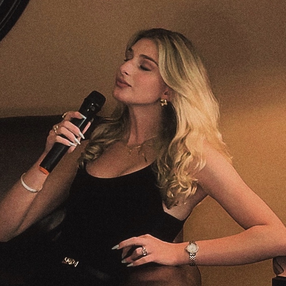 Meet your Posher, Priscilla